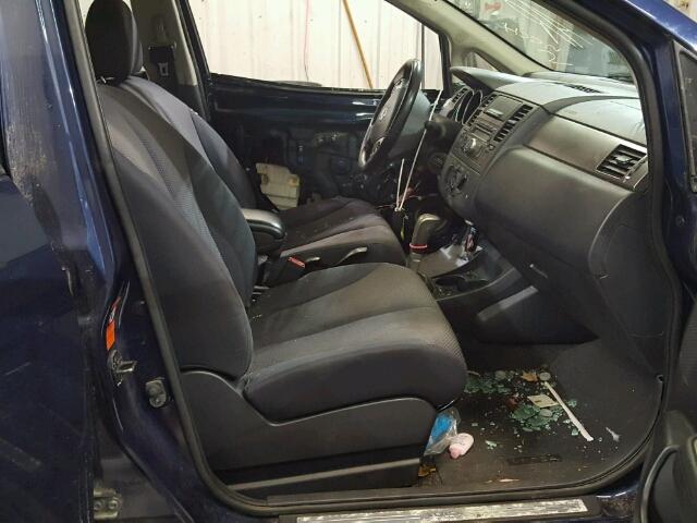 3N1BC13E18L407064 - 2008 NISSAN VERSA S BLUE photo 5