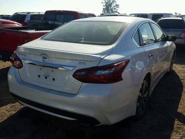 1N4AL3AP9HC136197 - 2017 NISSAN ALTIMA 2.5 WHITE photo 4