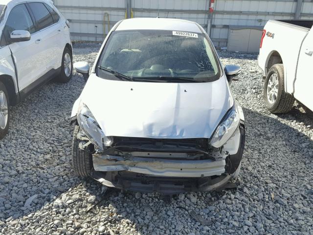 3FADP4EJ2GM191150 - 2016 FORD FIESTA SE SILVER photo 9