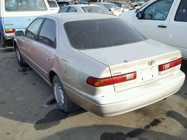 4T1BG22K9VU789839 - 1997 TOYOTA CAMRY CE TAN photo 3