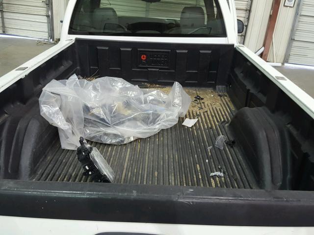 1GCEC14V57Z205618 - 2007 CHEVROLET SILVERADO WHITE photo 6