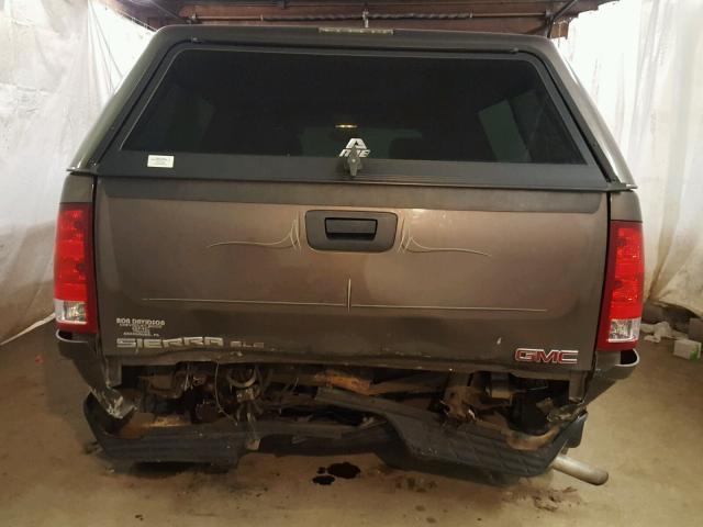 1GTEK19J88Z301348 - 2008 GMC SIERRA K15 BROWN photo 9