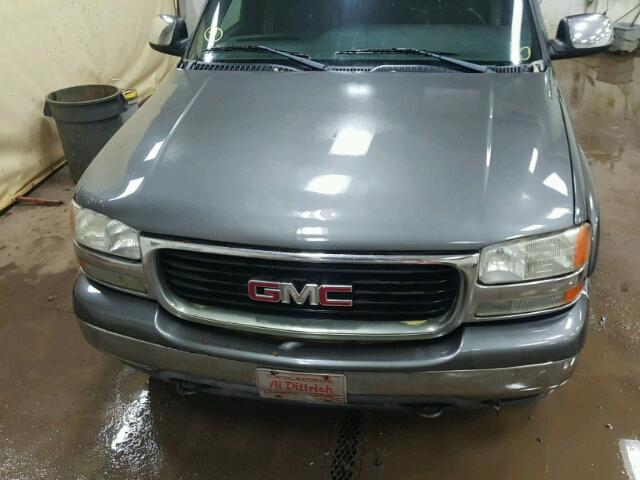 2GTEK19T121176047 - 2002 GMC NEW SIERRA GRAY photo 7