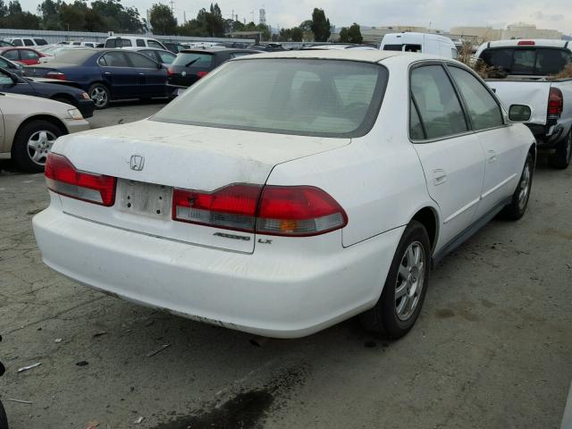 3HGCG66502G702348 - 2002 HONDA ACCORD LX WHITE photo 4