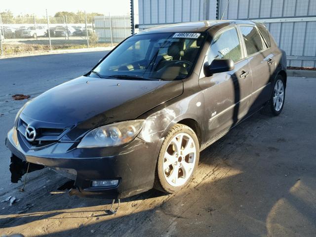 JM1BK344981812565 - 2008 MAZDA 3 HATCHBAC BLACK photo 2