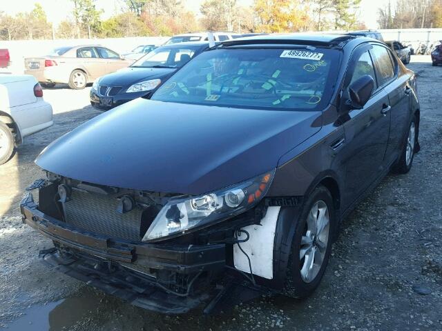 KNAGN4A72B5101529 - 2011 KIA OPTIMA EX MAROON photo 2