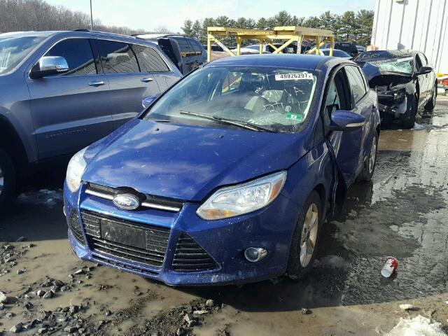 1FAHP3K25CL419453 - 2012 FORD FOCUS SE BLUE photo 2