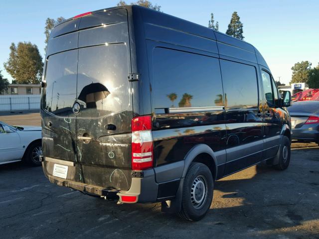 WD3PE7CD5GP176111 - 2016 MERCEDES-BENZ SPRINTER 2 BLACK photo 4