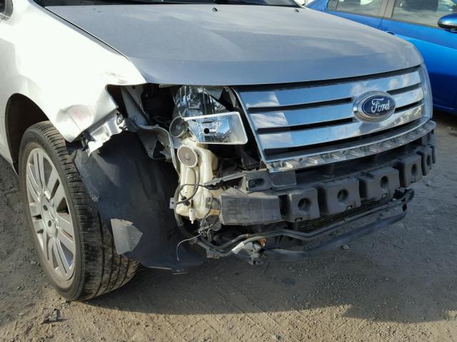 2FMDK3KC3ABA72942 - 2010 FORD EDGE LIMIT SILVER photo 9