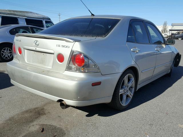 JTHBD192620057375 - 2002 LEXUS IS 300 SILVER photo 4