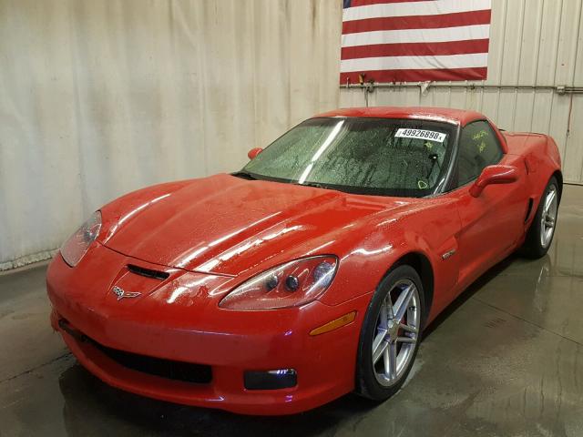 1G1YY26E685129555 - 2008 CHEVROLET CORVETTE Z RED photo 2