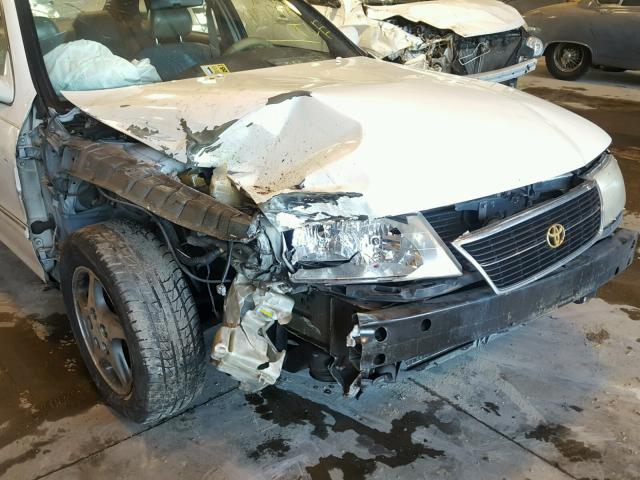 4T1BF18B3WU261123 - 1998 TOYOTA AVALON XL WHITE photo 9