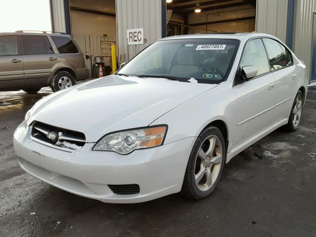 4S3BL626767218327 - 2006 SUBARU LEGACY 2.5 WHITE photo 2