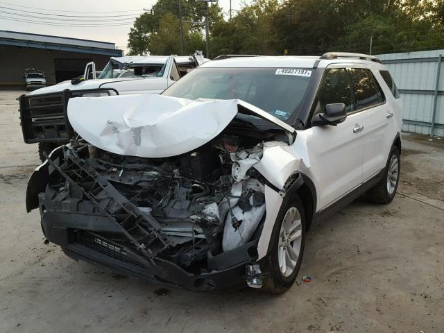 1FM5K7D80DGB06398 - 2013 FORD EXPLORER X WHITE photo 2