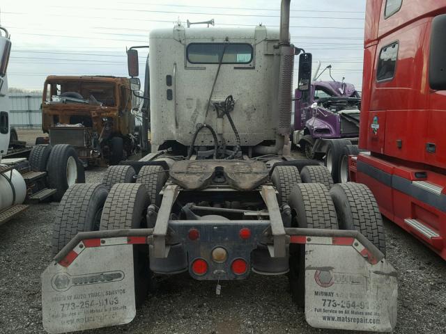 1FUJA6CGX6DW72428 - 2006 FREIGHTLINER CONVENTION WHITE photo 6