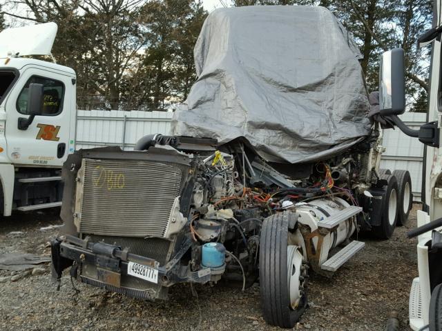 1FUJGEDV3DSBV1018 - 2013 FREIGHTLINER CASCADIA 1 WHITE photo 2