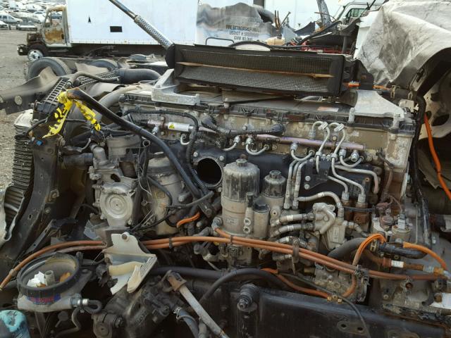 1FUJGEDV3DSBV1018 - 2013 FREIGHTLINER CASCADIA 1 WHITE photo 7