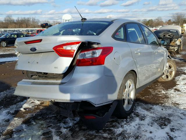 1FADP3F24EL308839 - 2014 FORD FOCUS SE SILVER photo 4