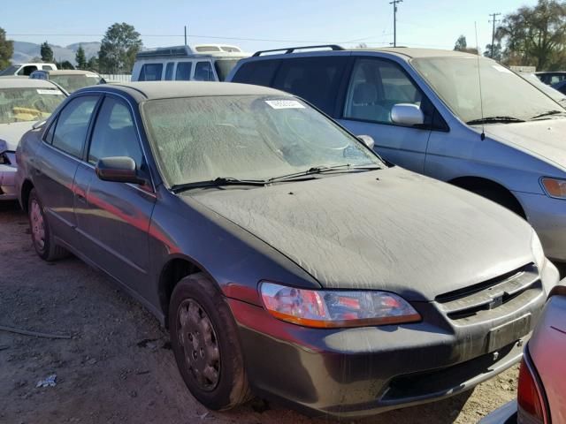 1HGCG5645WA023455 - 1998 HONDA ACCORD LX CHARCOAL photo 1