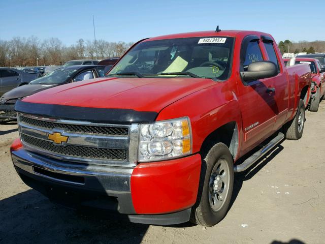 1GCEC19CX9Z287260 - 2009 CHEVROLET SILVERADO RED photo 2