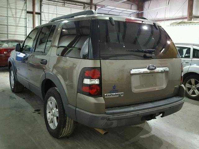 1FMEU63E86UA56818 - 2006 FORD EXPLORER BROWN photo 3