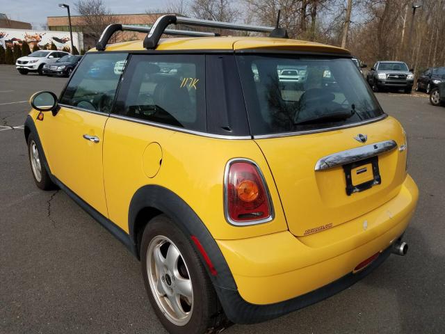 WMWMF33509TW71511 - 2009 MINI COOPER YELLOW photo 3