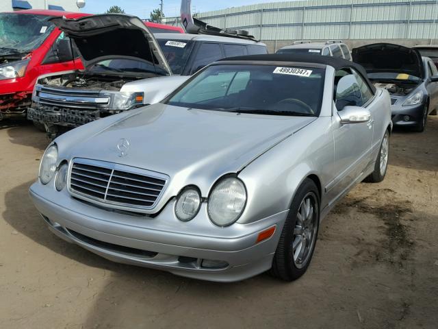 WDBLK65G13T130578 - 2003 MERCEDES-BENZ CLK 320 SILVER photo 2