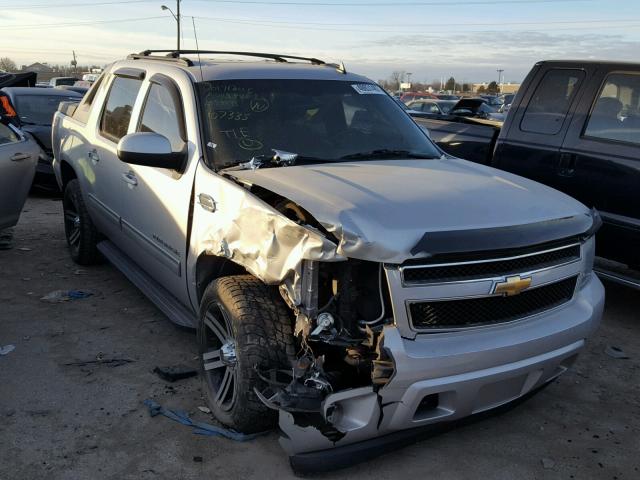 3GNMCEE0XBG107335 - 2011 CHEVROLET AVALANCHE SILVER photo 1