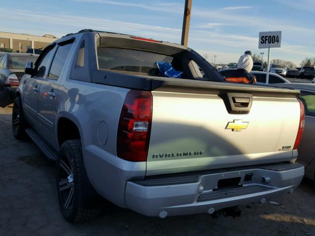 3GNMCEE0XBG107335 - 2011 CHEVROLET AVALANCHE SILVER photo 3