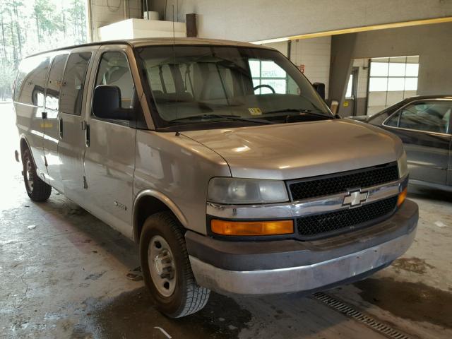 1GAHG39U331204630 - 2003 CHEVROLET EXPRESS G3 SILVER photo 1