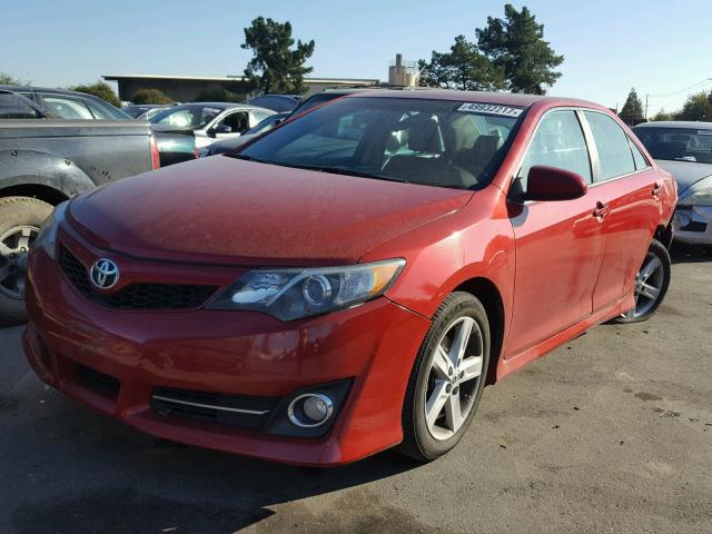 4T1BF1FK6CU567974 - 2012 TOYOTA CAMRY BASE RED photo 2