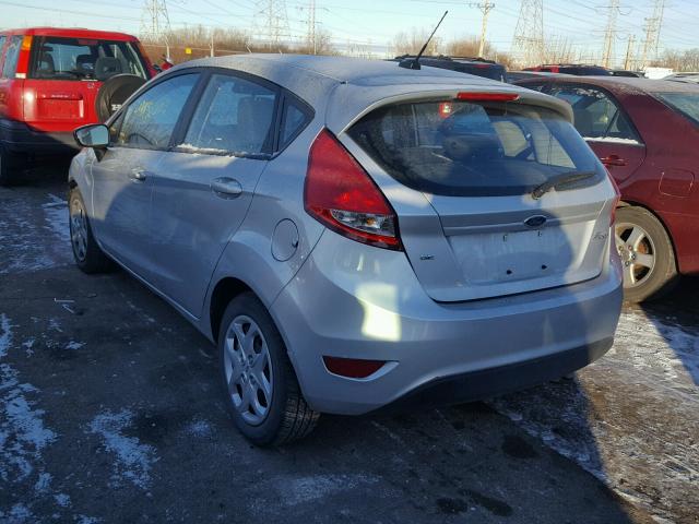 3FADP4EJ3CM161049 - 2012 FORD FIESTA SE SILVER photo 3