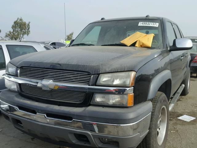 3GNEK12Z85G181926 - 2005 CHEVROLET AVALANCHE GRAY photo 2