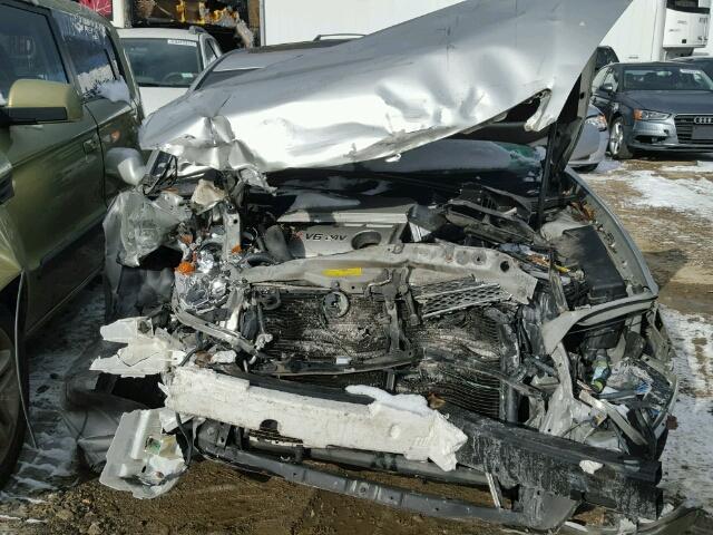 4T1BF30K14U585594 - 2004 TOYOTA CAMRY LE ვერცხლისფერი ფოტო 9