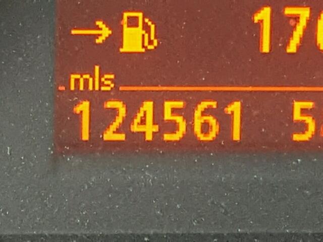 WBAVB33566PS12553 - 2006 BMW 330 I BLACK photo 8