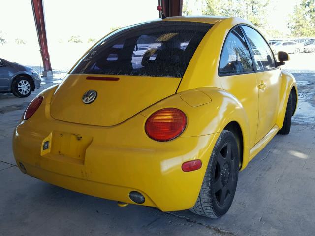 3VWCA21C8YM434896 - 2000 VOLKSWAGEN NEW BEETLE YELLOW photo 4