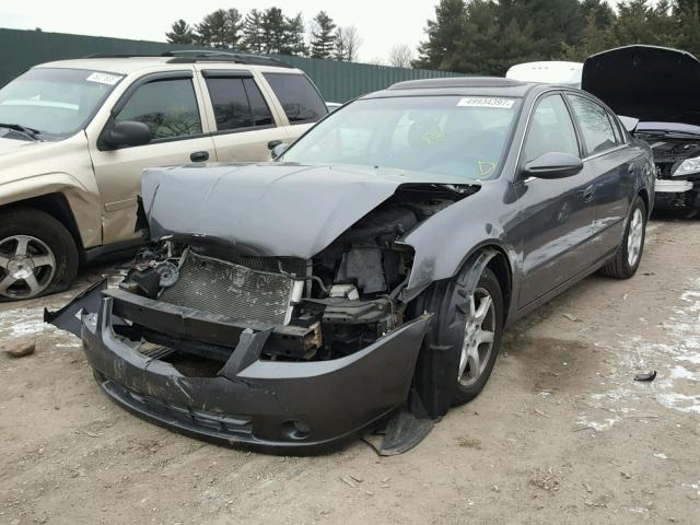 1N4AL11D95C346580 - 2005 NISSAN ALTIMA S GRAY photo 2