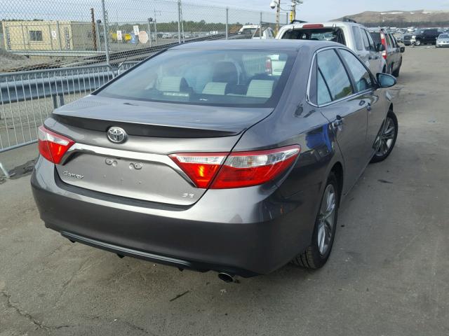 4T1BF1FK0GU520784 - 2016 TOYOTA CAMRY LE GRAY photo 4