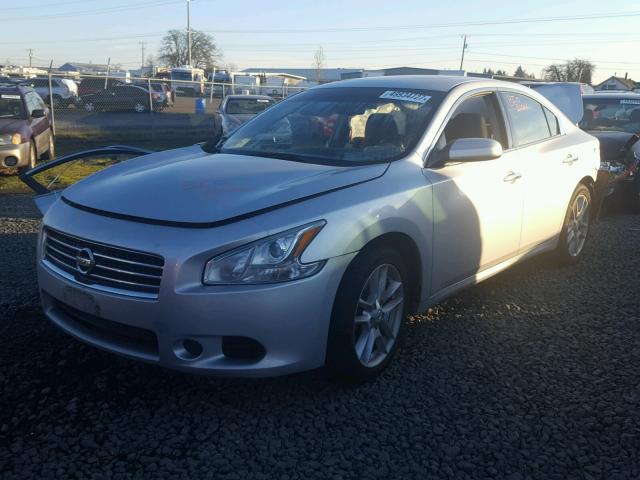 1N4AA5AP4AC807718 - 2010 NISSAN MAXIMA S SILVER photo 2