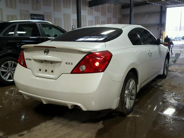 1N4AL2EP7AC176935 - 2010 NISSAN ALTIMA S WHITE photo 4