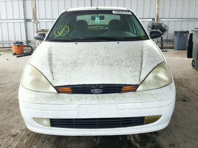 1FAFP38341W163096 - 2001 FORD FOCUS ZTS WHITE photo 10