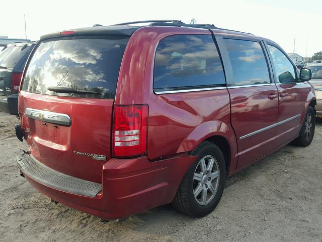 2A4RR5D12AR141232 - 2010 CHRYSLER TOWN & COU RED photo 4