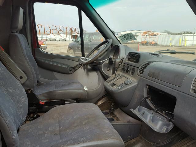 WD2PD644755729818 - 2005 DODGE SPRINTER MAROON photo 5