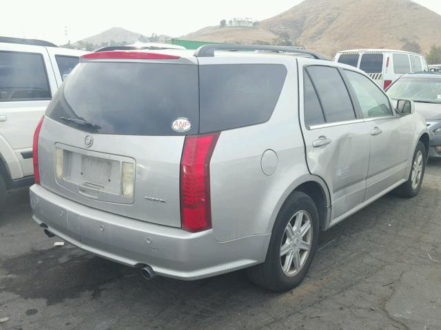 1GYEE637650121989 - 2005 CADILLAC SRX SILVER photo 4