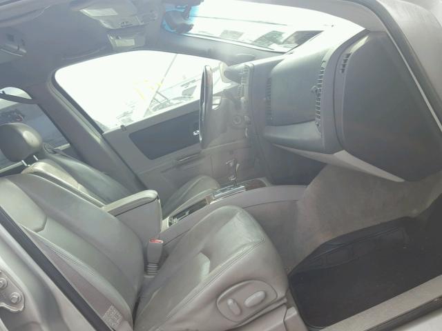 1GYEE637650121989 - 2005 CADILLAC SRX SILVER photo 5