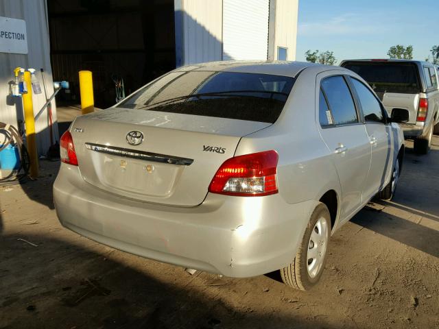 JTDBT923971103708 - 2007 TOYOTA YARIS SILVER photo 4