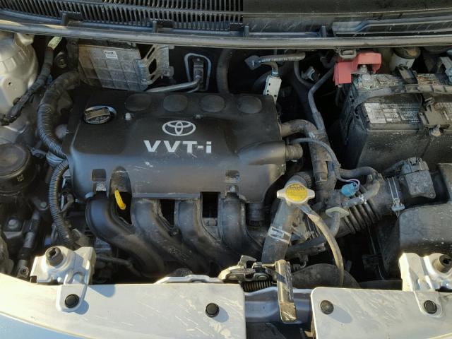 JTDBT923971103708 - 2007 TOYOTA YARIS SILVER photo 7