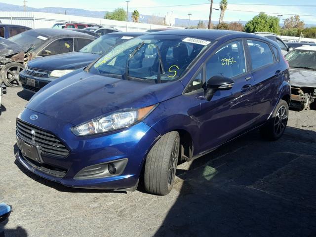 3FADP4EJ3GM157038 - 2016 FORD FIESTA SE BLUE photo 2