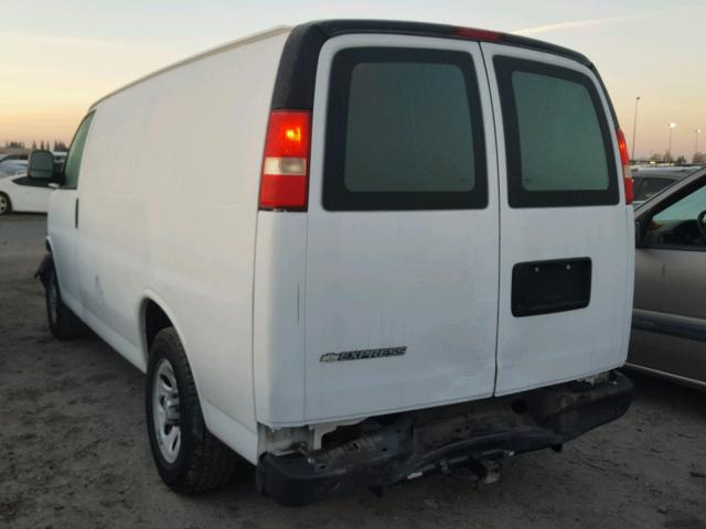 1GCFG15X491147222 - 2009 CHEVROLET EXPRESS G1 WHITE photo 3