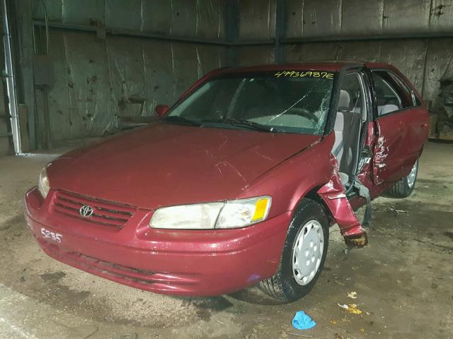 4T1BG22K6VU084142 - 1997 TOYOTA CAMRY CE RED photo 2